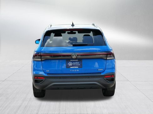 Certified 2025 Volkswagen Taos SE AWD/4WD image 6