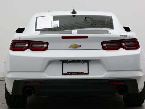 Used 2019 Chevrolet Camaro LT RWD image 7