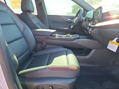 New 2026 Chevrolet Equinox RS w/ Convenience Package III image 25