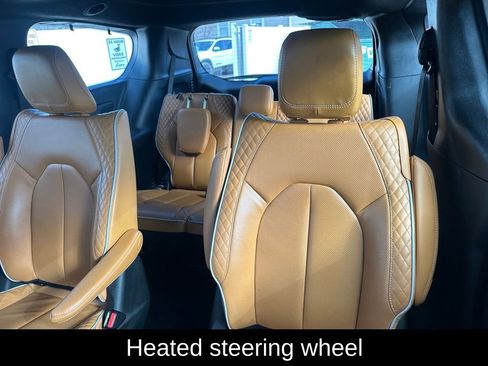 Used 2023 Chrysler Pacifica Pinnacle image 20