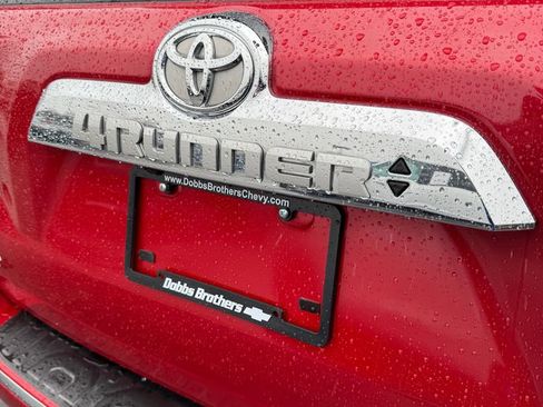 Used 2020 Toyota 4Runner Limited image 31