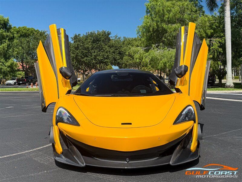 Used 2019 McLaren 600LT RWD image 6