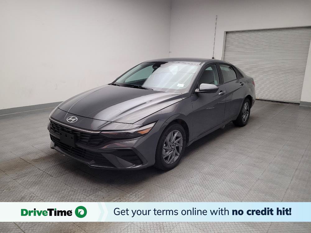 Used 2024 Hyundai Elantra Blue FWD image 1