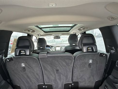 Certified 2024 Volvo XC90 T8 Plus w/ Protection Package Premier image 30