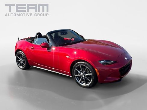 Used 2016 MAZDA MX-5 Miata Grand Touring RWD image 1