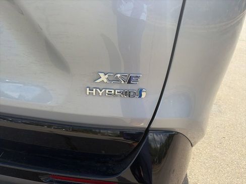 Used 2021 Toyota RAV4 XSE image 4