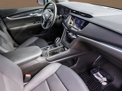 Used 2023 Cadillac XT5 Premium Luxury w/ Technology Package image 25
