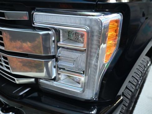 Used 2018 Ford F250 Platinum w/ Platinum Ultimate Package image 14