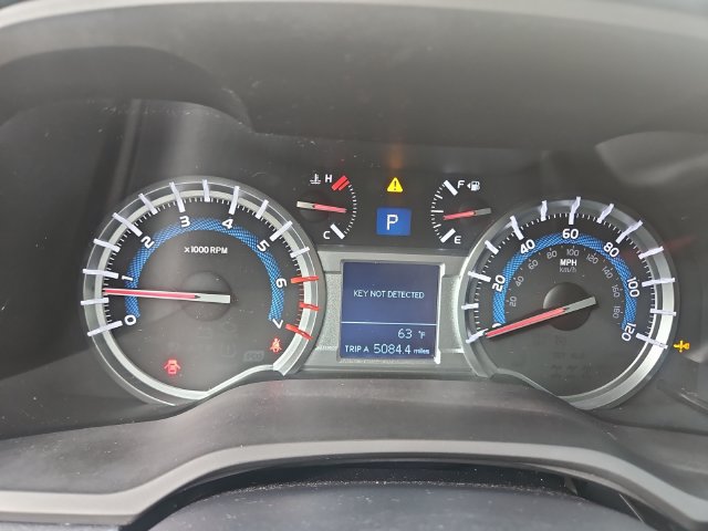 Used 2015 Toyota 4Runner Limited AWD/4WD image 14