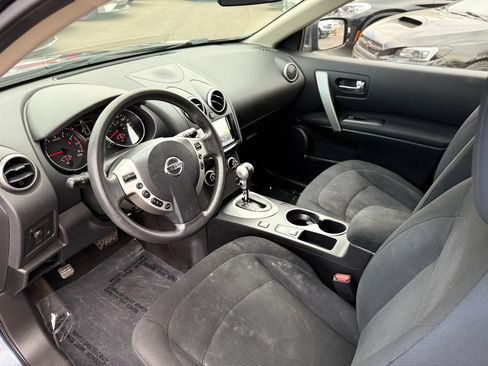 Used 2014 Nissan Rogue S w/ Convenience Package AWD/4WD image 11