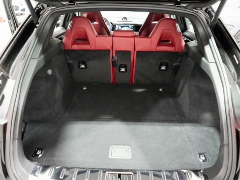 Used 2018 Porsche Panamera 4S image 42