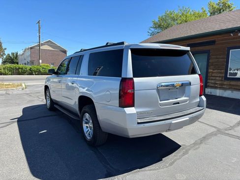 Used 2020 Chevrolet Suburban LT AWD/4WD image 7