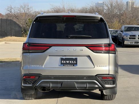 Used 2023 Lexus LX 600 F Sport image 4