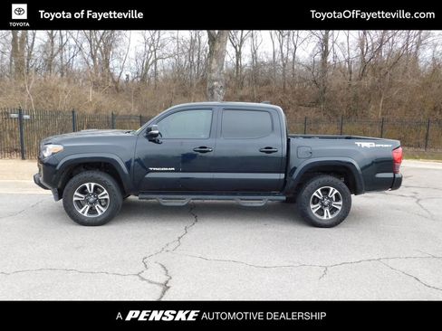 Used 2019 Toyota Tacoma TRD Sport w/ Technology Package image 2