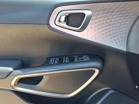Certified 2025 Kia Soul S FWD image 12