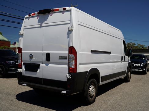 Used 2025 RAM ProMaster 2500 w/ Convenience Group FWD image 7