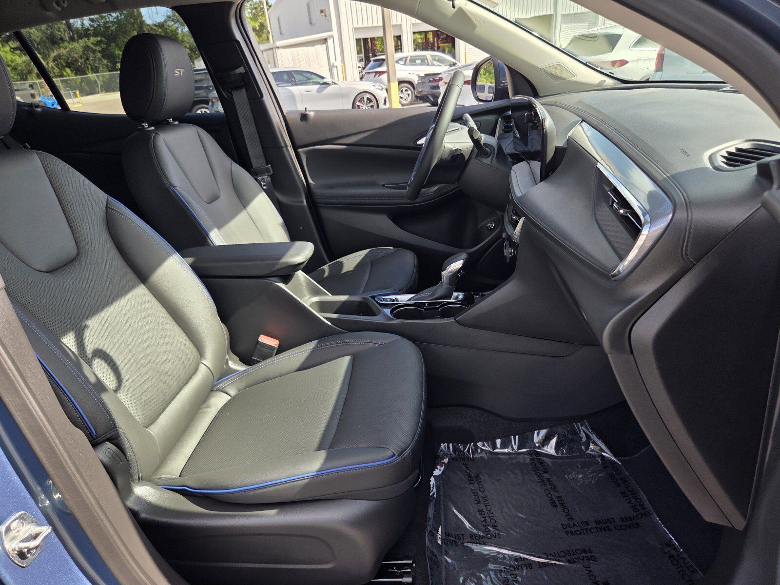 Used 2026 Buick Encore GX Sport Touring w/ Comfort Package FWD image 17