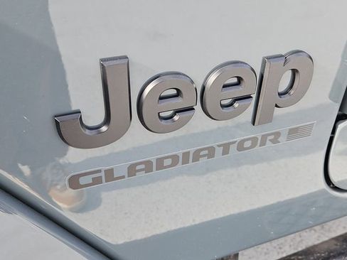 New 2026 Jeep Gladiator Sport AWD/4WD image 27