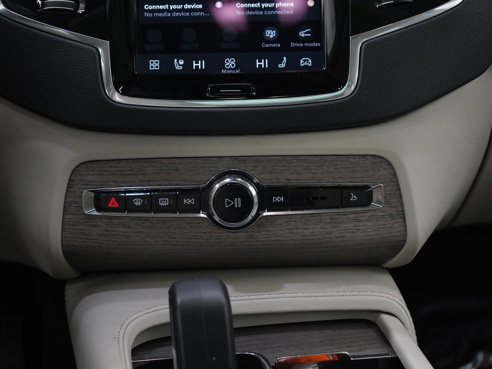 Used 2023 Volvo XC90 B6 Plus w/ Protection Package Premier AWD/4WD image 21