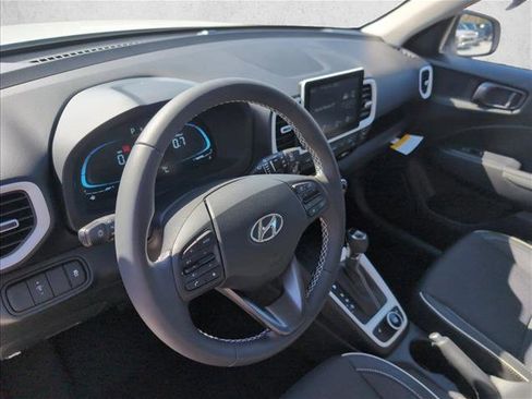 New 2026 Hyundai Venue SEL image 3