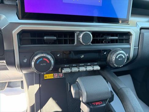 Certified 2024 Toyota Tacoma TRD Off-Road w/ TRD Off Road Upgrade Package AWD/4WD image 25