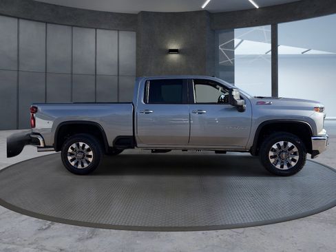 Certified 2025 Chevrolet Silverado 3500 LT w/ Safety Package AWD/4WD image 7
