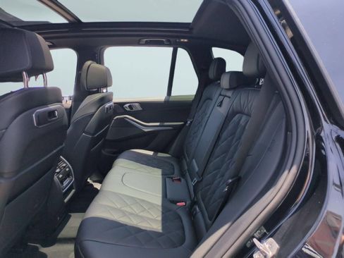 Used 2024 BMW X5 sDrive40i w/ Premium Package RWD image 25