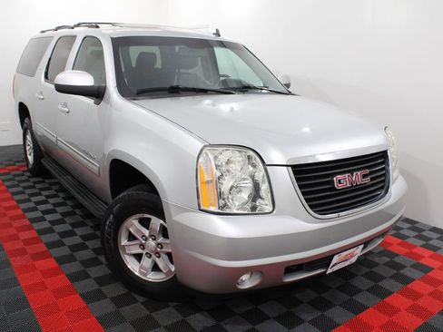 Used 2012 GMC Yukon XL SLT w/ SLT-2 Equipment Package image 1