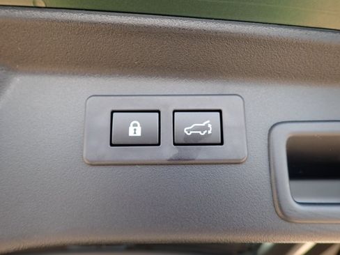 Used 2026 Subaru Outback Premium AWD/4WD image 9