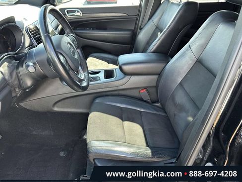 Used 2019 Jeep Grand Cherokee Altitude AWD/4WD image 16
