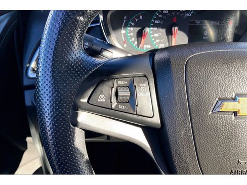 Used 2021 Chevrolet Trax LT image 20