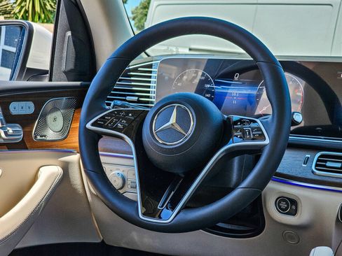 New 2026 Mercedes-Benz GLE 450 4MATIC image 16