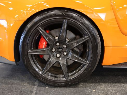 Used 2021 Ford Mustang Shelby GT500 w/ Carbon Fiber Track Pack RWD image 11