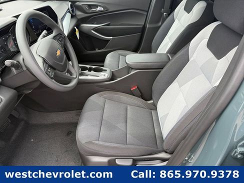 New 2026 Chevrolet Trax LS FWD image 10