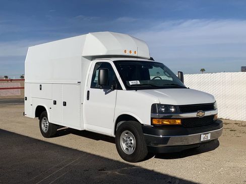 New 2025 Chevrolet Express 3500 w/ Power Convenience Package RWD image 3