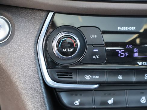 Used 2020 Hyundai Santa Fe Limited image 27