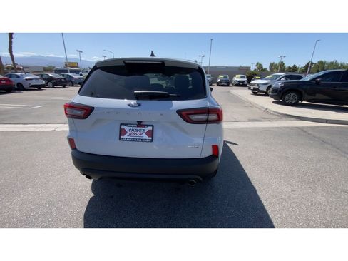 Used 2025 Ford Escape ST-Line AWD/4WD image 7