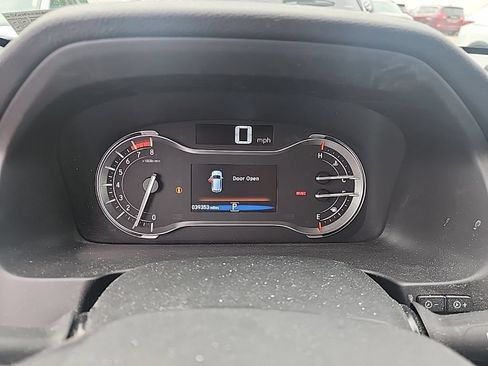 Used 2018 Honda Pilot LX image 2