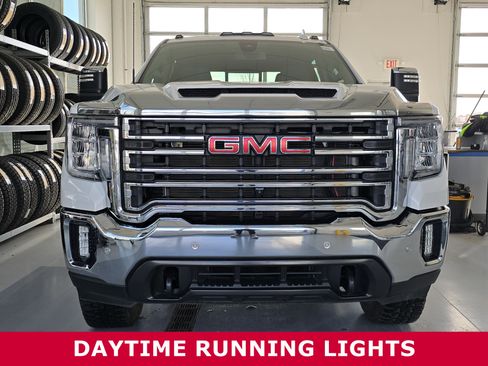 Used 2022 GMC Sierra 2500 SLT w/ SLT Premium Package image 2