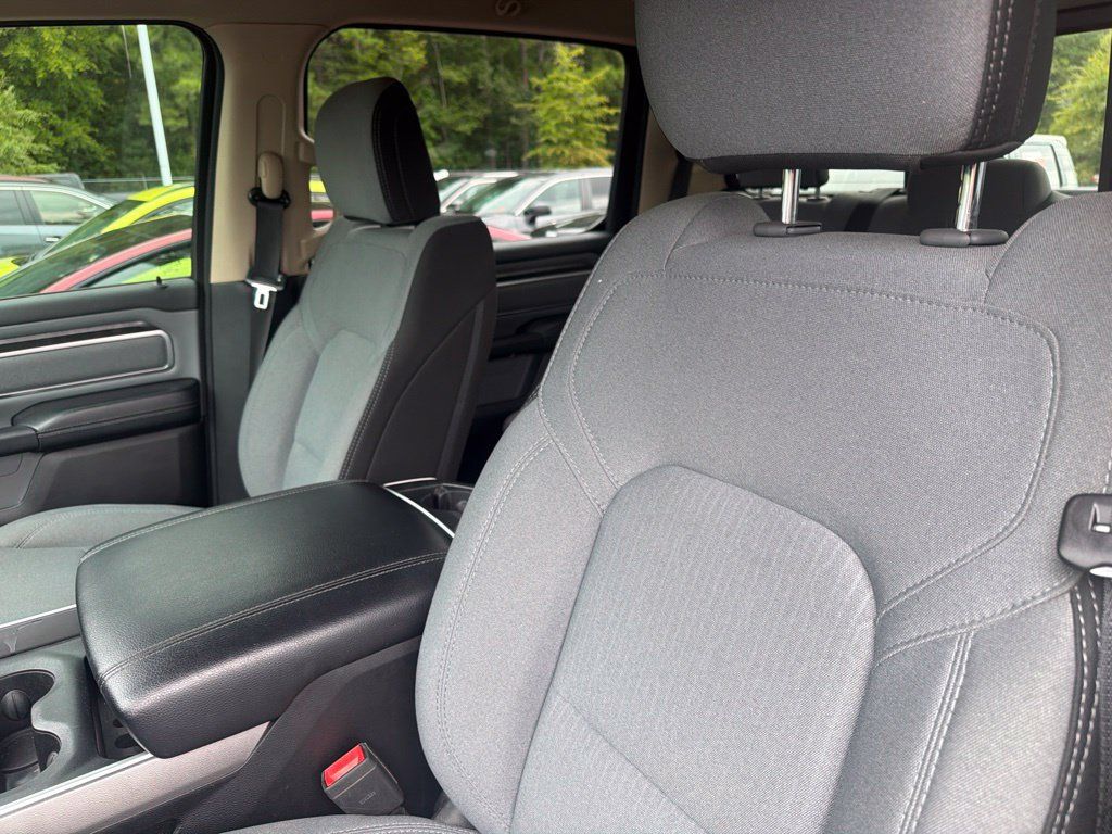 Used 2019 RAM 1500 Big Horn AWD/4WD image 9