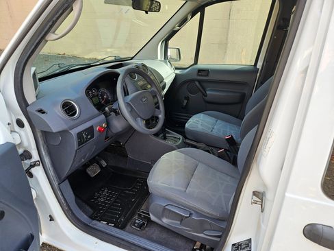 Used 2010 Ford Transit Connect XL image 11