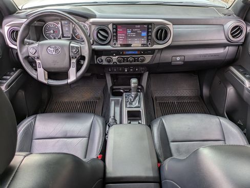 Used 2023 Toyota Tacoma Limited image 19