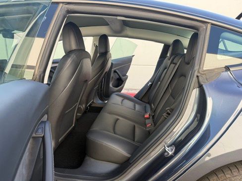 Used 2023 Tesla Model 3 Standard Range RWD image 13
