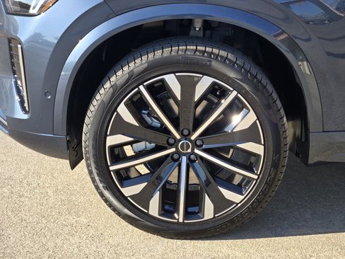 New 2026 Volvo XC90 B6 Ultra image 12