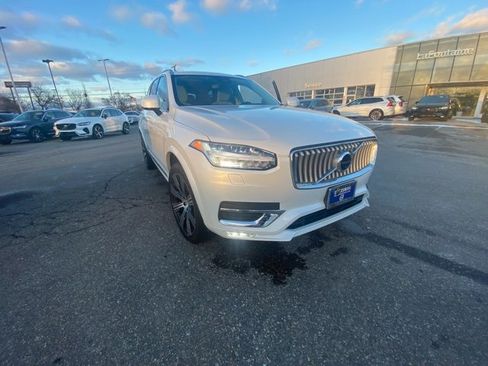 Used 2023 Volvo XC90 B6 Ultimate image 1