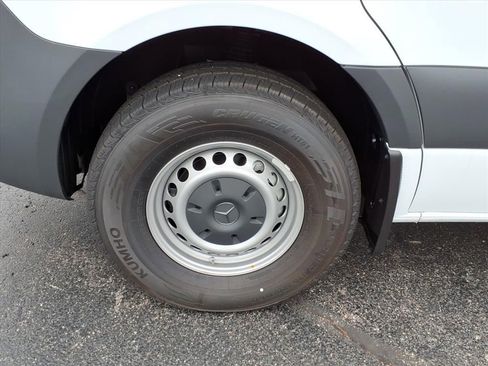 New 2025 Mercedes-Benz Sprinter 2500 image 10