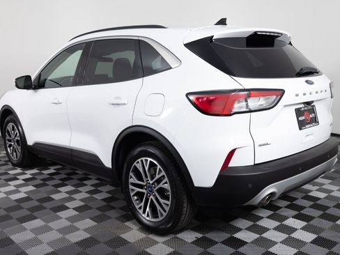 Used 2020 Ford Escape SEL AWD/4WD image 5