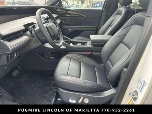 New 2025 Lincoln Nautilus Premier w/ Equipment Group 102A image 9