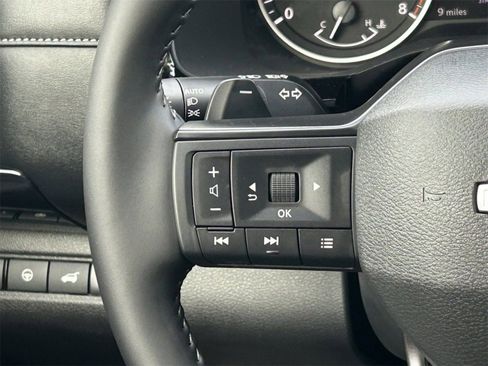 New 2026 Nissan Pathfinder SV FWD image 32