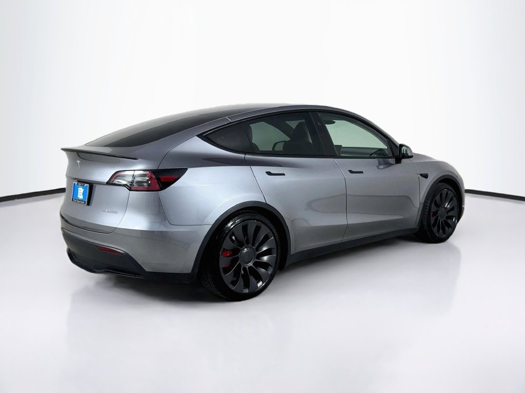 Used 2024 Tesla Model Y Performance AWD/4WD image 7